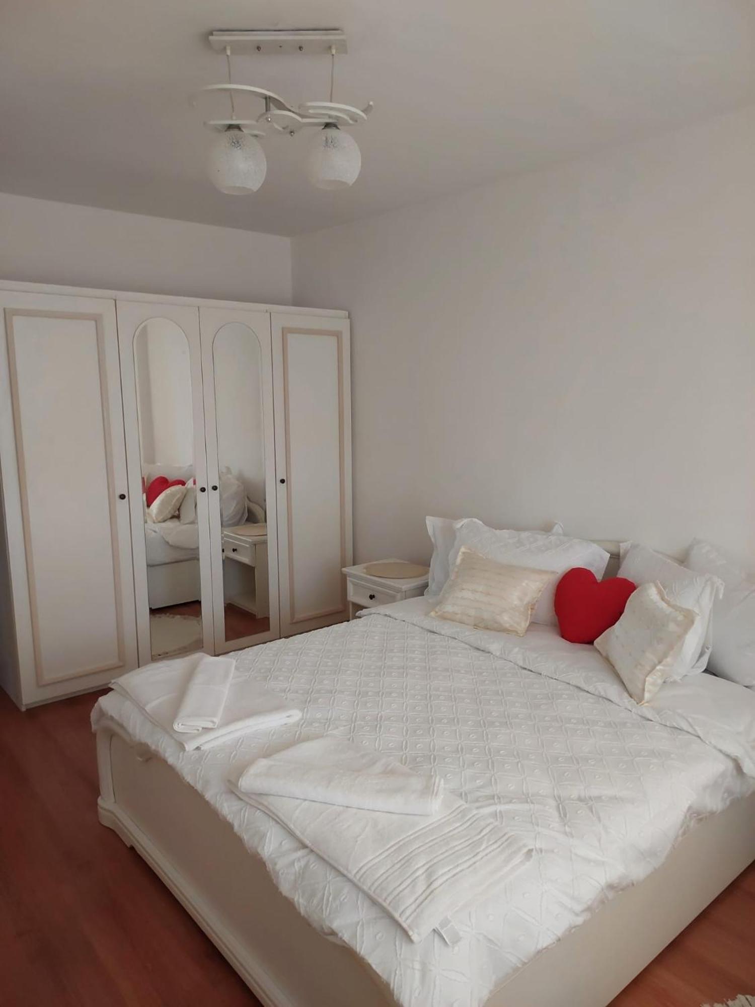 בוקרשט Panorama Mega Apartament Pantelimon מראה חיצוני תמונה
