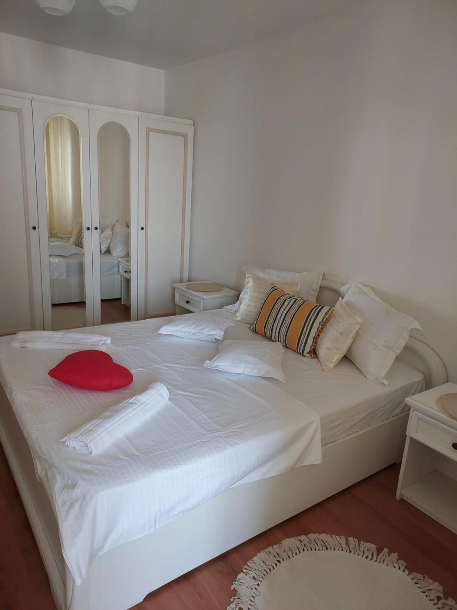בוקרשט Panorama Mega Apartament Pantelimon מראה חיצוני תמונה
